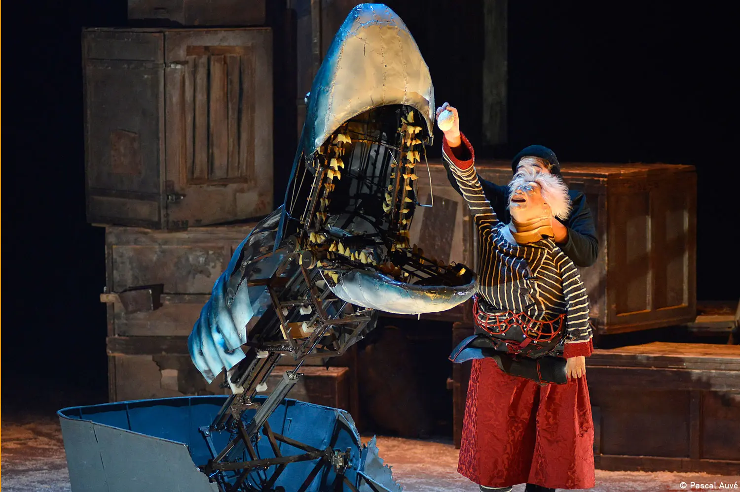 Les_encombrants_font_leur_cirque_001