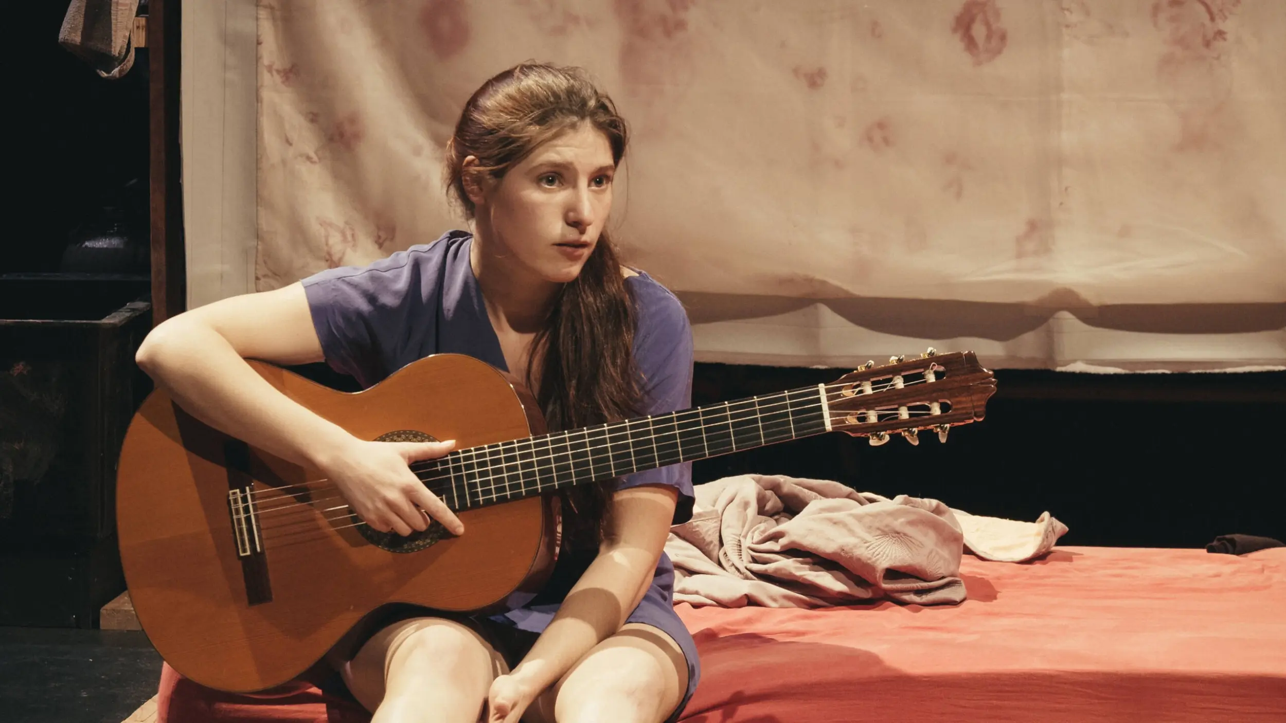 A001_12290230_C001 Angle MAT .01_11_06_00.Still008