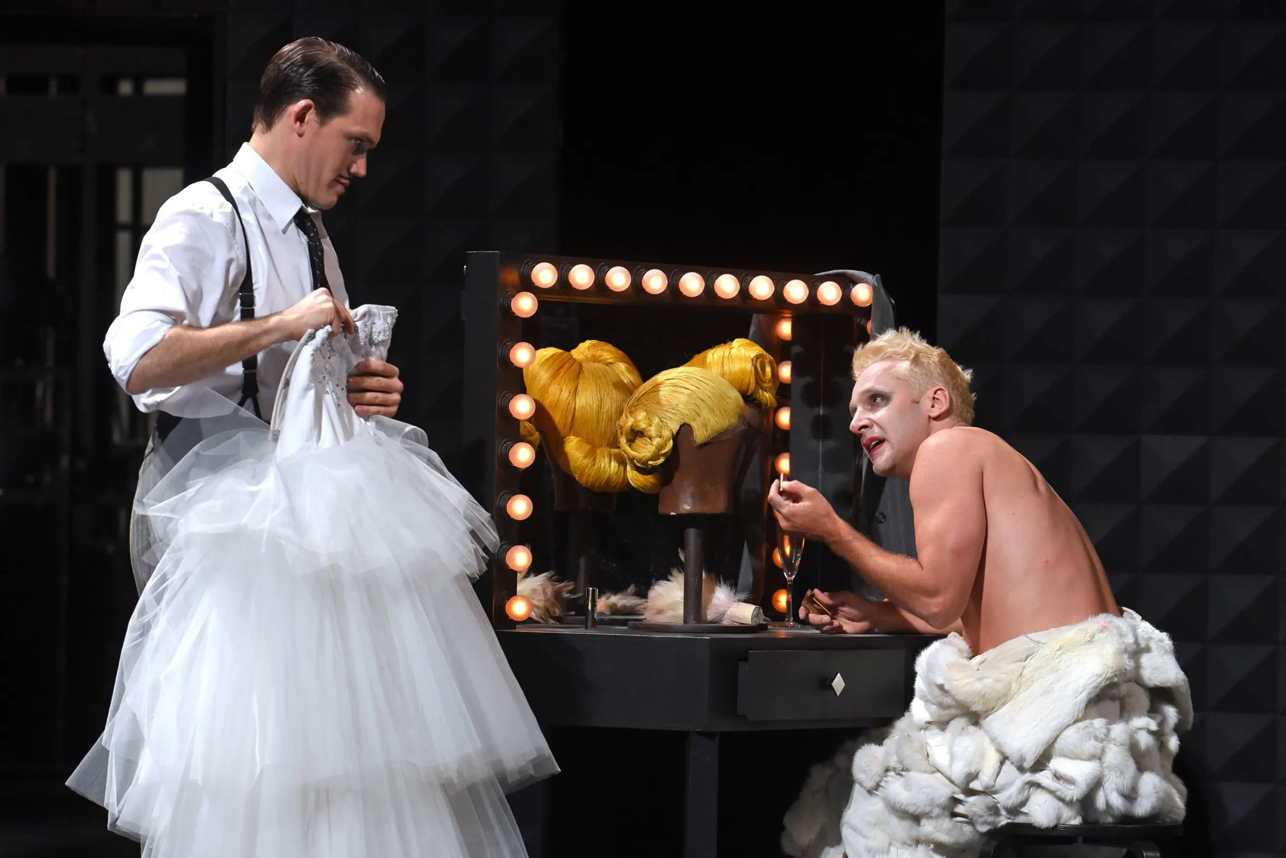 EvaPeron_201710tjv_08