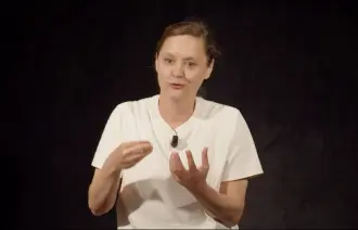 "Ce qui aliment le système, c'est la fait de produire toujours du nouveau" – Nathalie Garraud