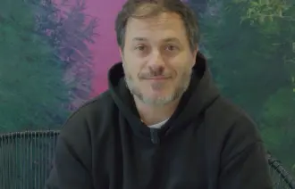 "Le sujet central est de s'amuser avec cette communauté pop kitch de nains de jardins" Johanny Bert