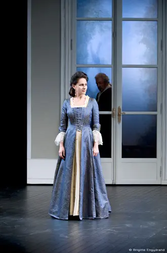 Les Fausses Confidences_004