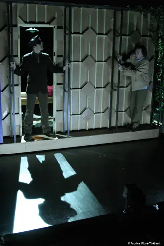 On est mieux ici qu'en bas_005