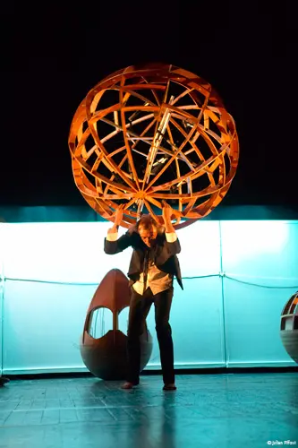 Deux_hommes_jonglaient_dans_leur_tête_007