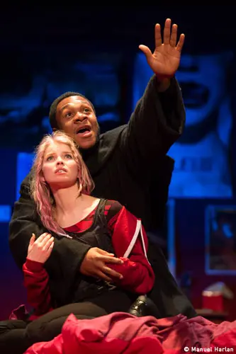 Dommage_qu_elle_soit_une_putain_006