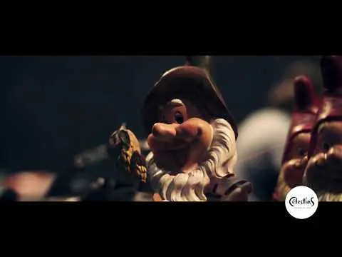 En coulisses - LA MOUCHE