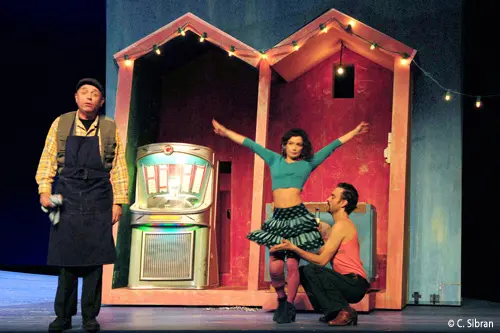 Le jour se lève Léopold_001