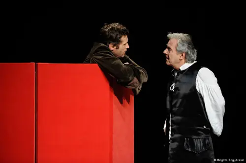 Les Fausses confidences_001