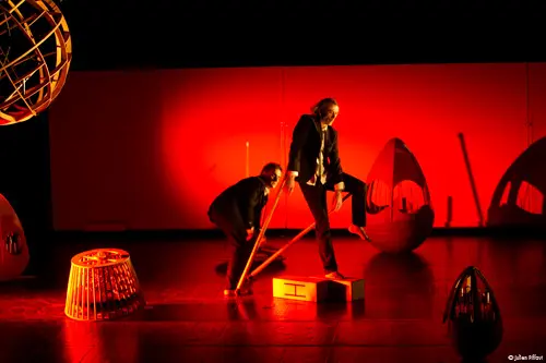 Deux_hommes_jonglaient_dans_leur_tête_001