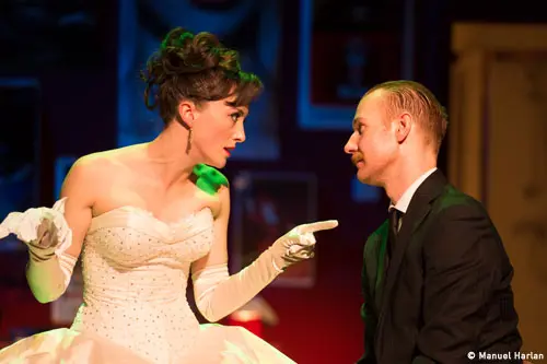 Dommage_qu_elle_soit_une_putain_004