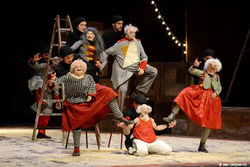 Les_encombrants_font_leur_cirque_004