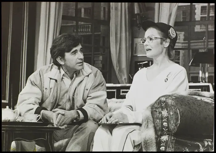 La Fille sur la banquette arrière_PHO_002