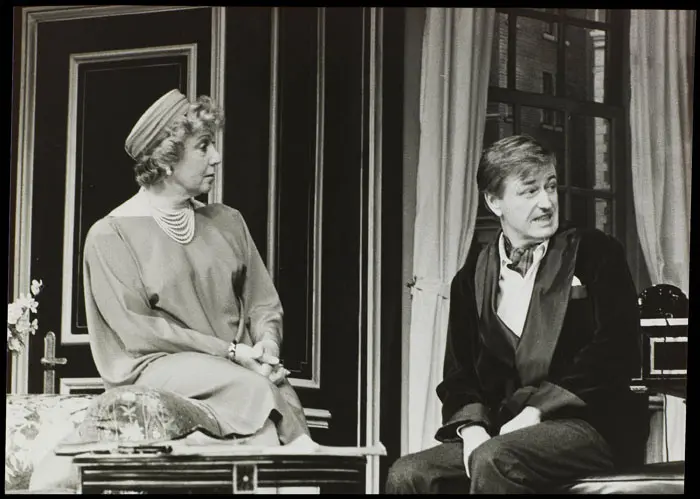 La Fille sur la banquette arrière_PHO_003