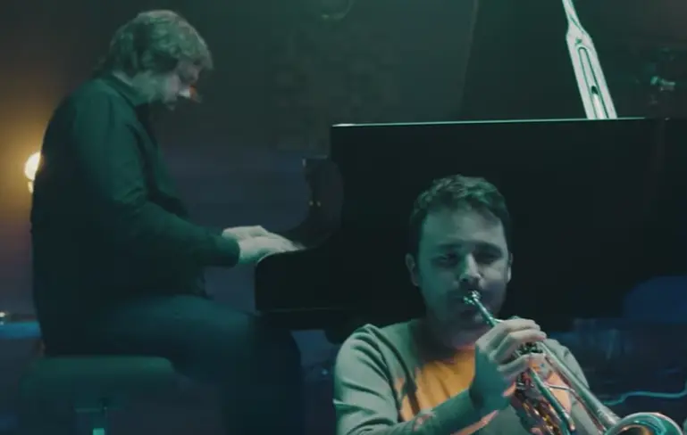 screenshot_2024_10_04_at_12_30_08_yesterdays_david_enhco_marc_perrenoud_youtube.png