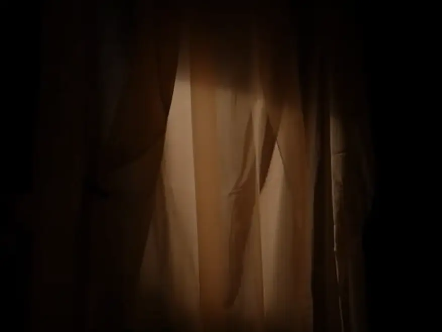 screenshot_2025_05_24_at_19_20_33_le_soleil_brille_pourtant_dehors_teaser_youtube.png